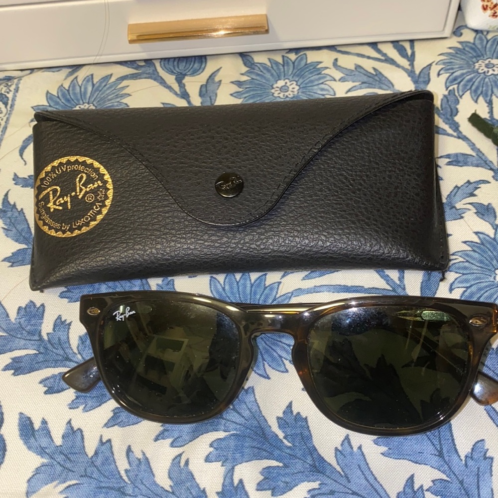 Ray-Ban Tortoise Wayfarer Sunglasses